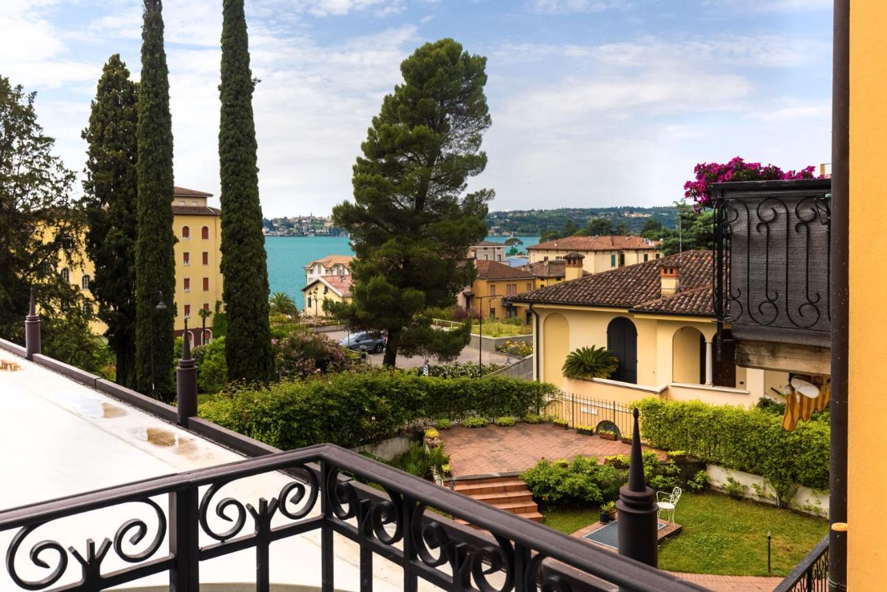 Gardone Palace Hotel การ์โดเน ริเวียรา ภายนอก รูปภาพ